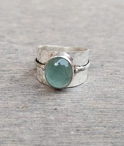 Oval Aquamarine Ring: Simple 925 Sterling Silver Band